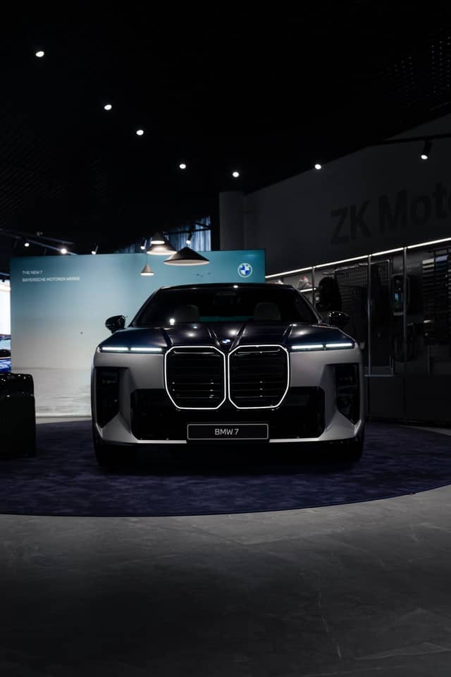 ZK Motors BMW Showroom - Image 1