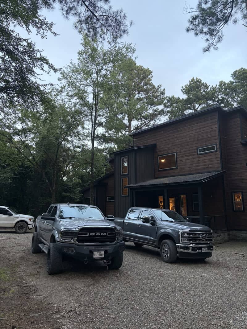 Broken Bow Forest Cabin - Image 1