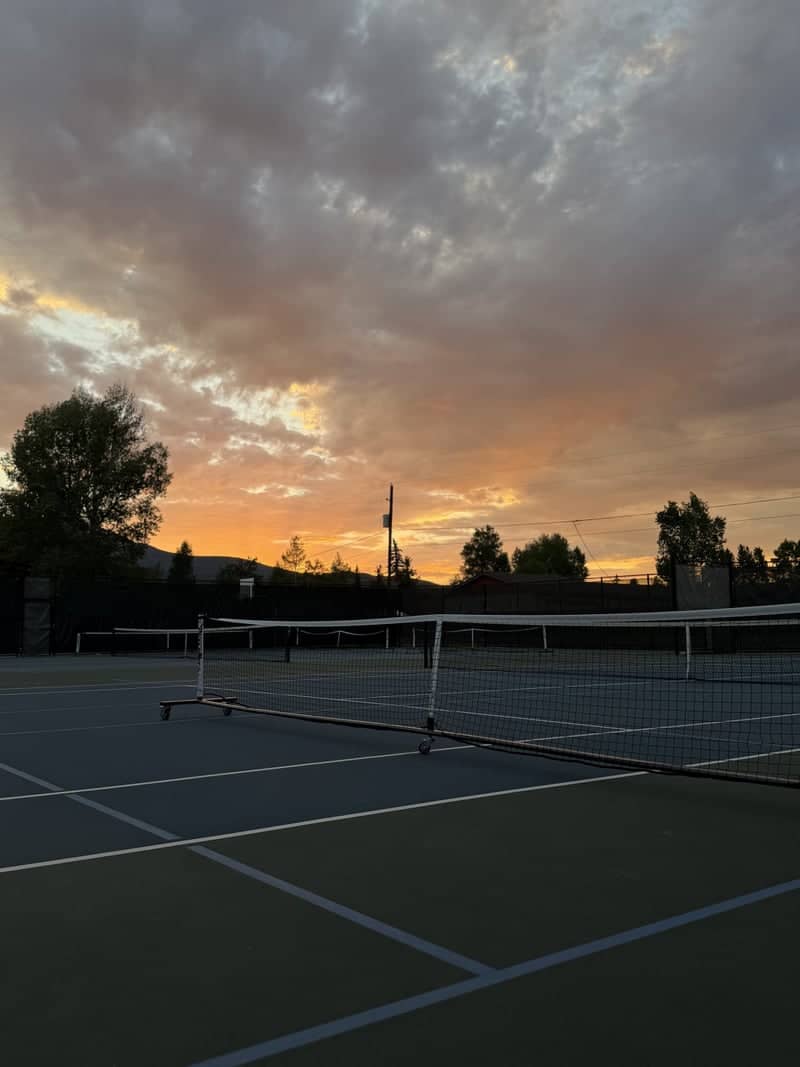 Rainbow Park Courts - Image 1