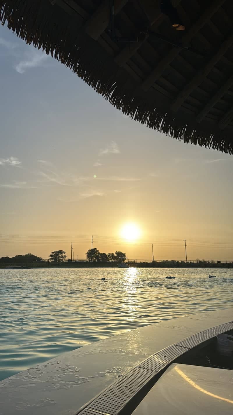 Angel Lagoon - Image 1