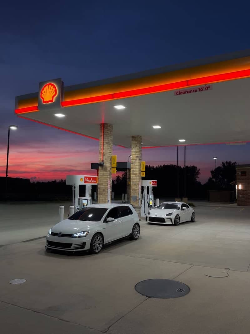 Shell Gas Station at Lake in the Hills - Image 1
