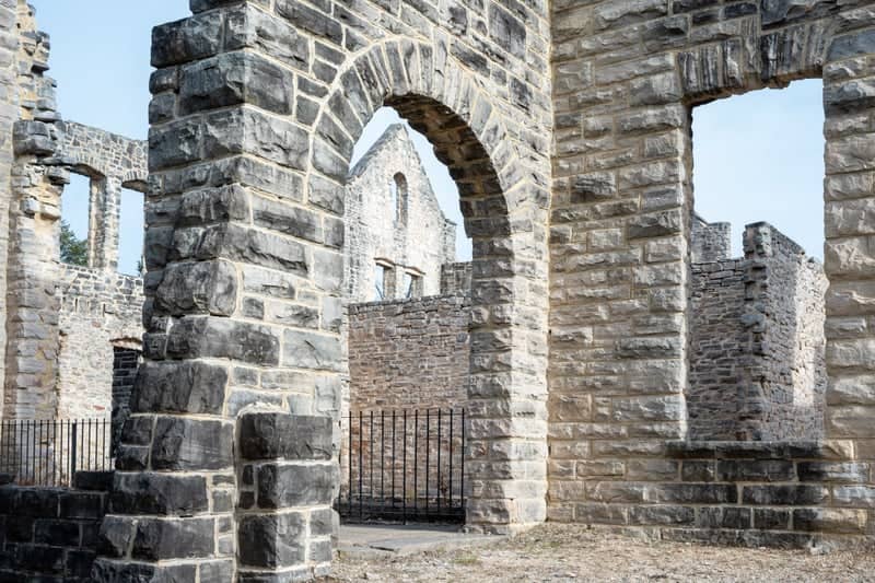 Ha Ha Tonka Castle Ruins - Image 1