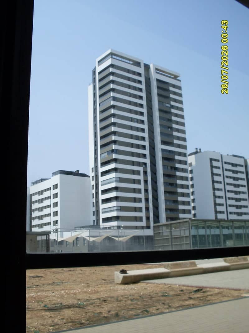 Modern Residential Towers, Zaragoza - Image 1