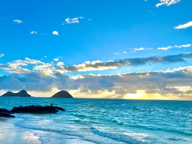 Lanikai Beach & Mokulua Islands - Image 1