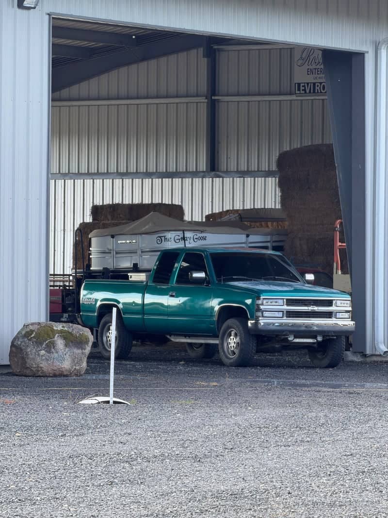 Rural Hangar at Milky Way - Image 1