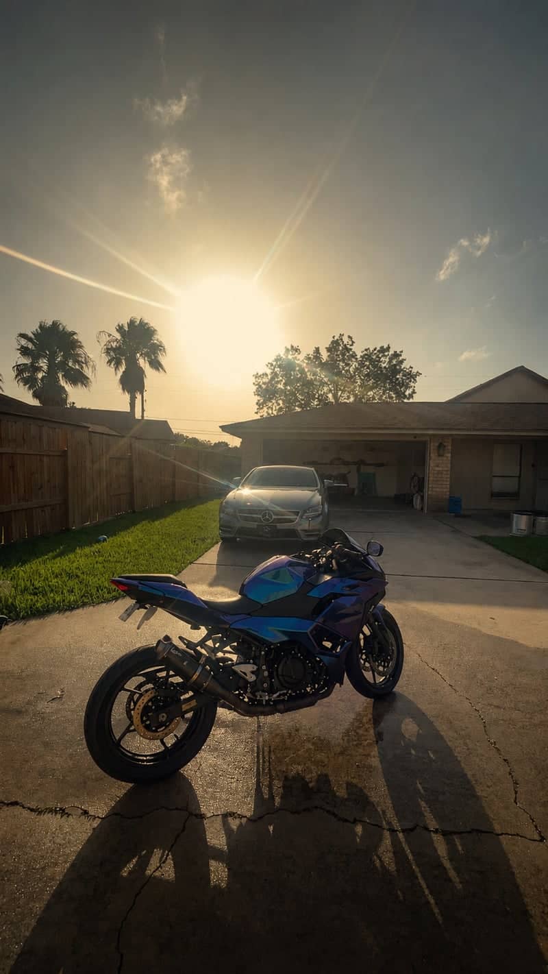 Corpus Christi Suburban Driveway - Image 1