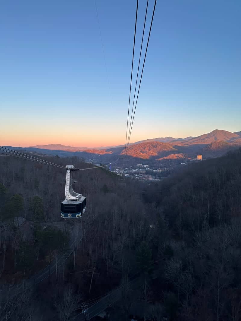 Ober Gatlinburg Aerial Tramway - Image 1