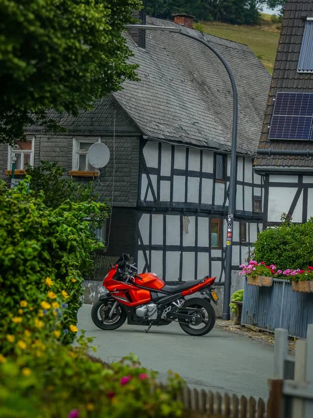 Traditional Half-Timbered House in Medebach - Image 2