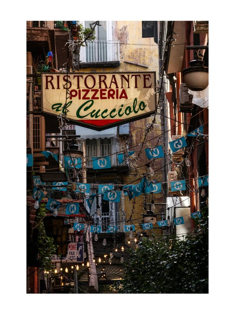Quartieri Spagnoli Alleyway - Image 2