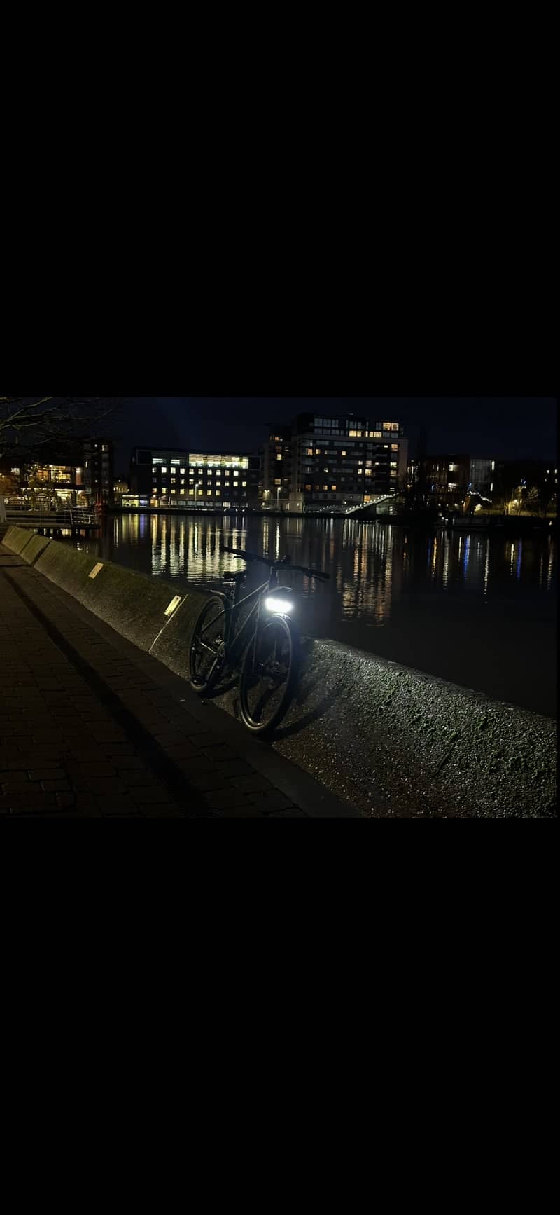 Brayford Pool Waterfront - Image 1