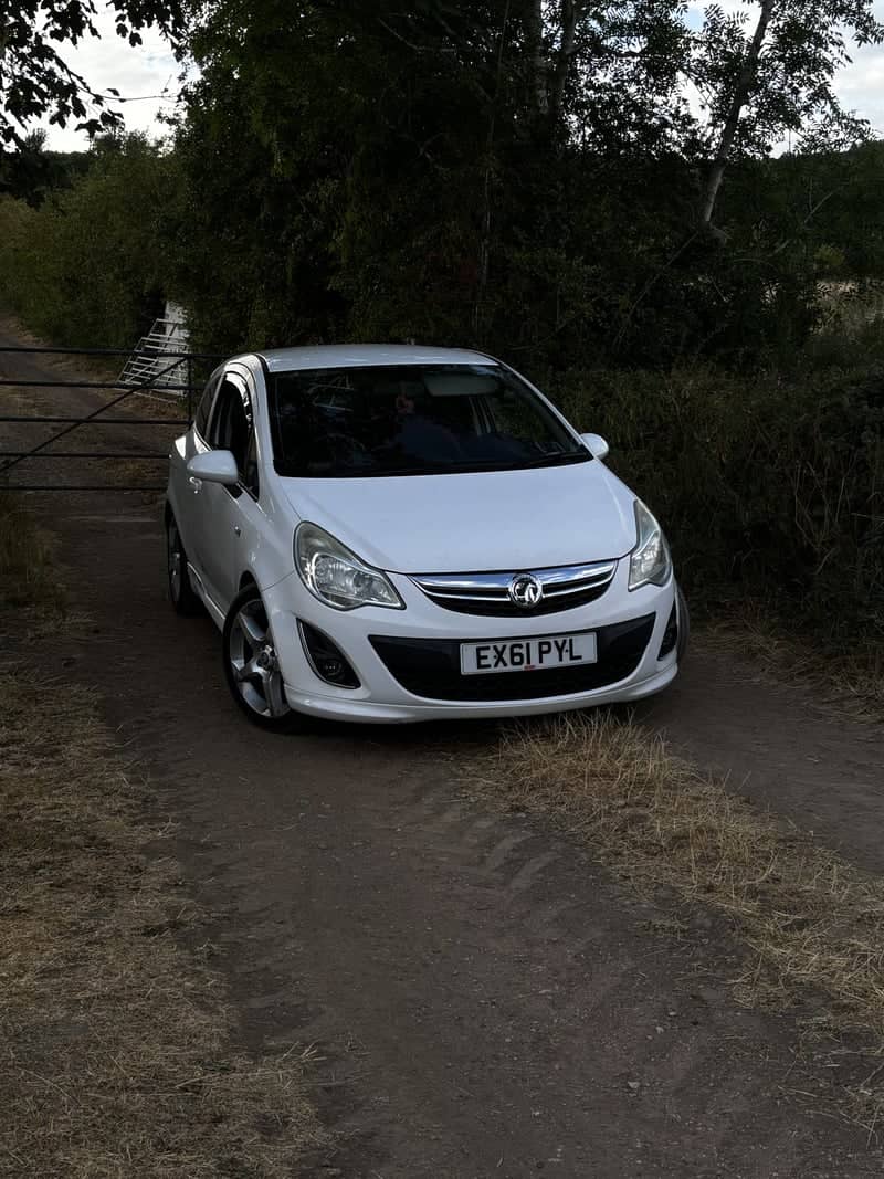 Unstone Countryside Lane - Image 1