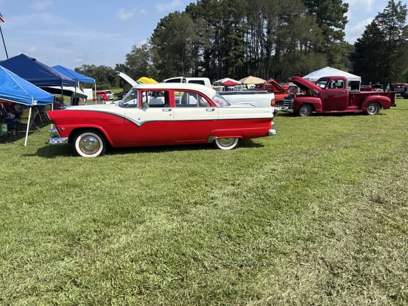 Hohenwald Classic Car Show - Image 1