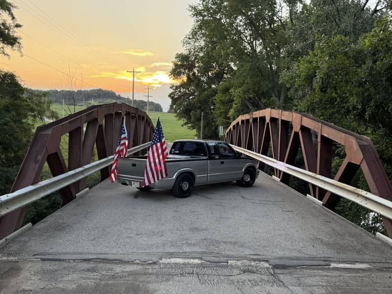 Newark Road Truss Bridge - Image 1