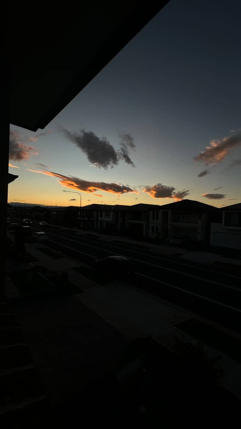 Melonba Suburban Sunset View - Image 1