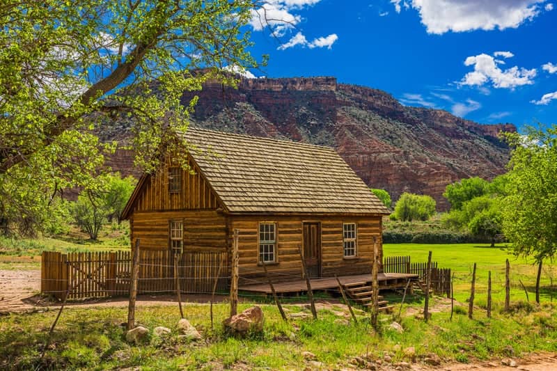 Rockville Pioneer Cabin - Image 1