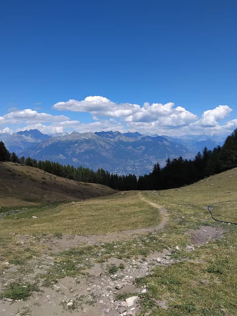 La Thuile Mountain Trail Overlook - Image 1