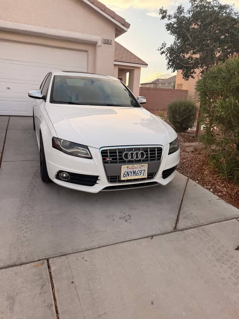 Suburban Driveway in North Las Vegas - Image 1