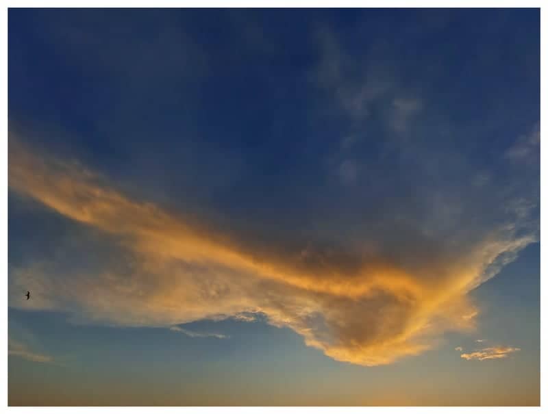 Kanarya Lakefront Sky View - Image 1