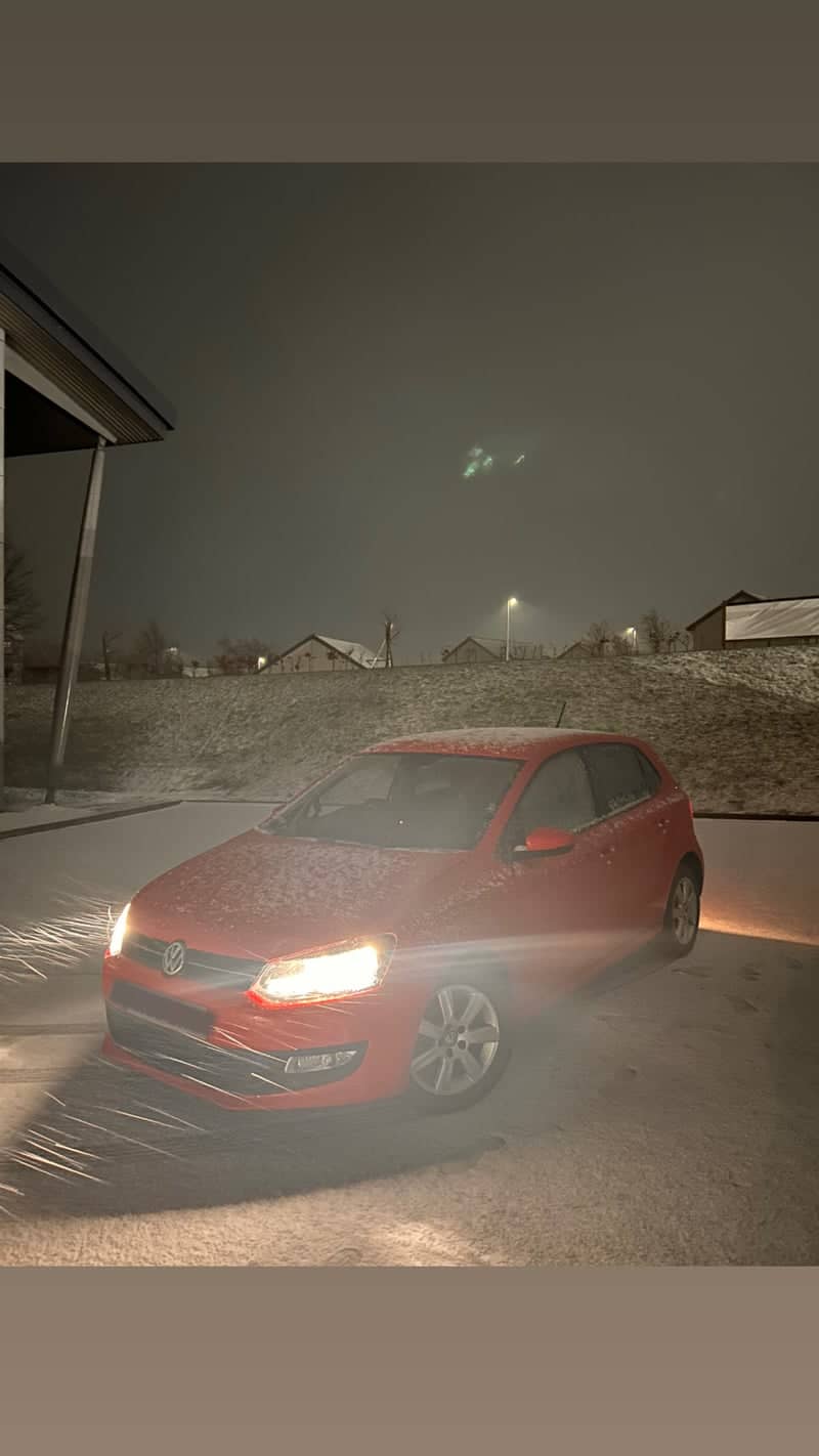 Stonecross Crescent Winter Night - Image 1