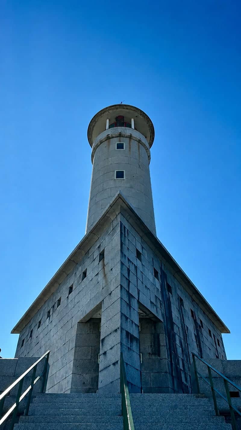 Punta Nariga Lighthouse - Image 1