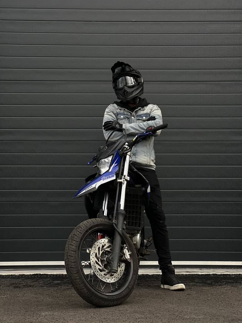 Industrial Garage Backdrop - Image 1