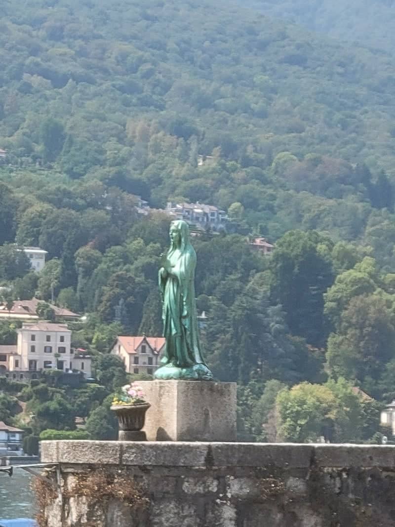 Lungolago di Stresa Statue - Image 1