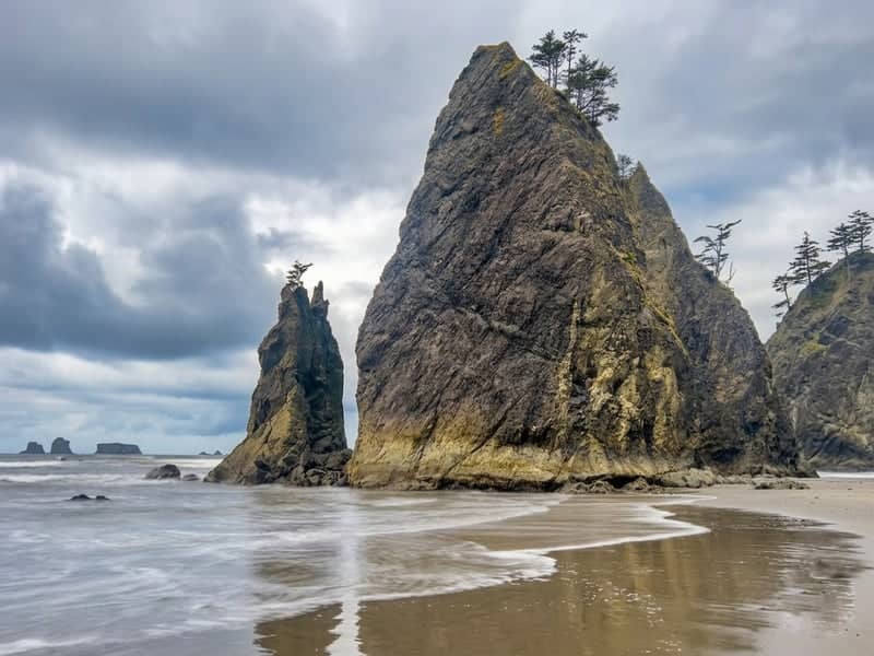 Rialto Beach Sea Stacks - Image 1