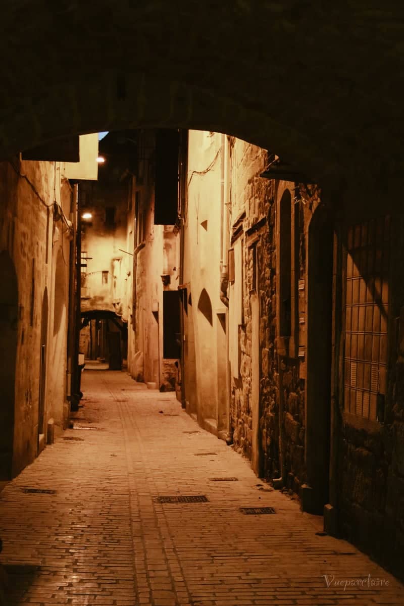 Medieval Alleyways of Sommières - Image 1
