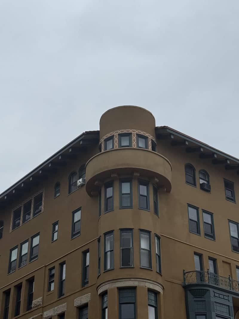 Green Hotel Apartments - Image 1
