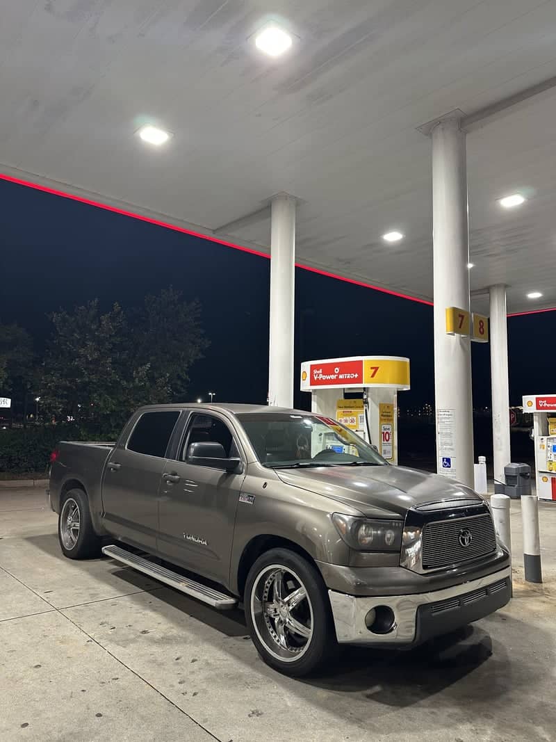 Shell Gas Station, Kathleen - Image 1