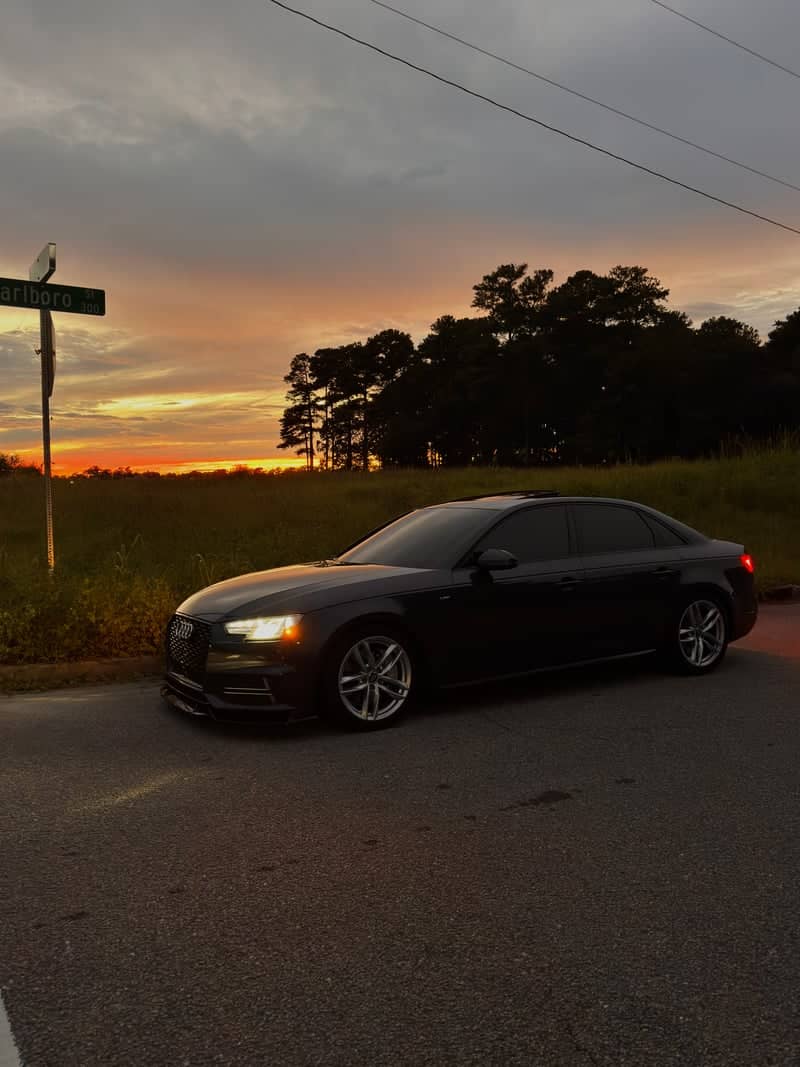 Randall Parkway Sunset Spot - Image 1