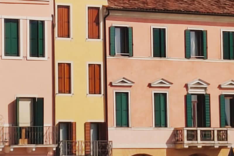 Historic Facades of Padua - Image 1