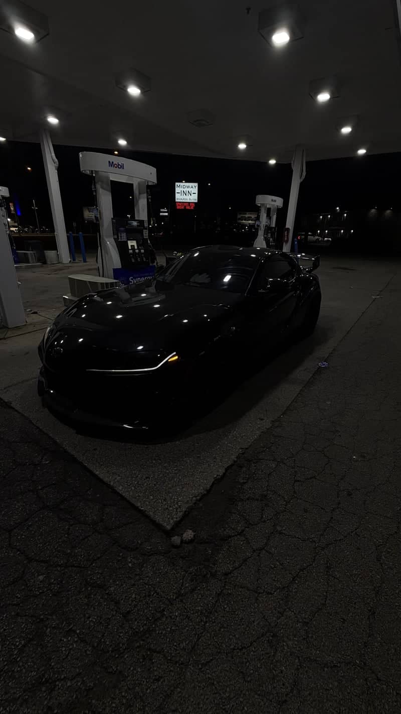 Mobil Gas Station Oak Lawn - Image 1