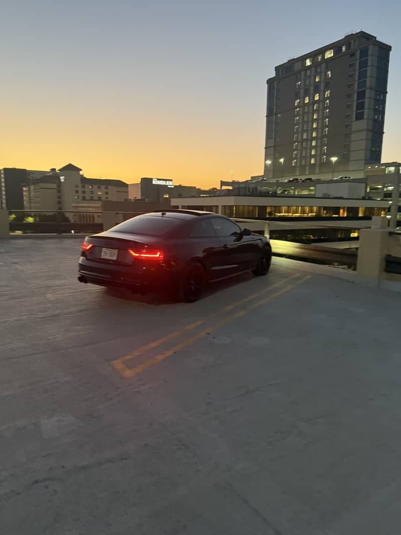Rampark Garage Rooftop - Image 1