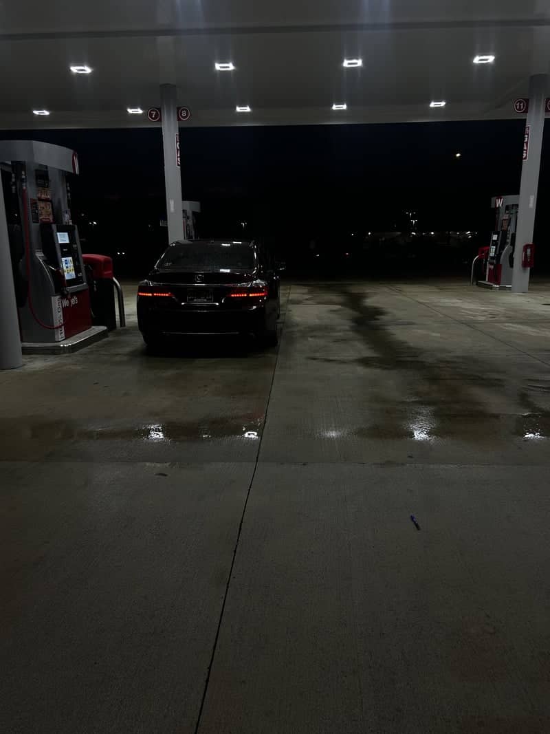 Volunteer Parkway Gas Station - Image 1