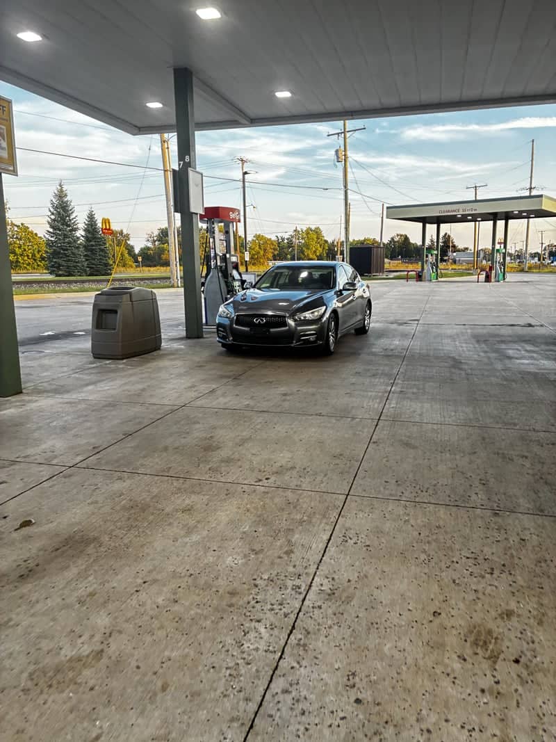 Alexandria Roadside Gas Station - Image 1