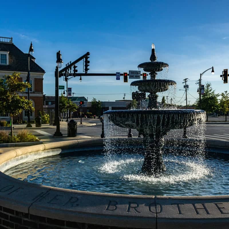 Boyle County Courthouse Fountain - Image 1